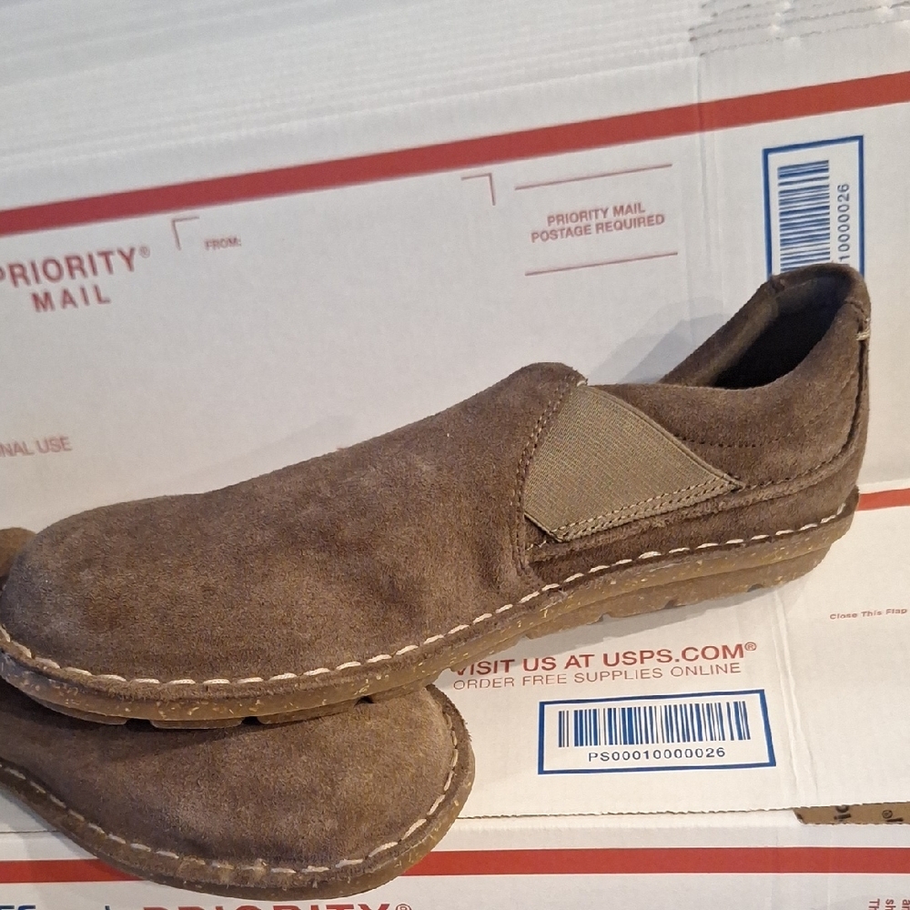 Clarks Brown Casual Loafers with Suede Upper